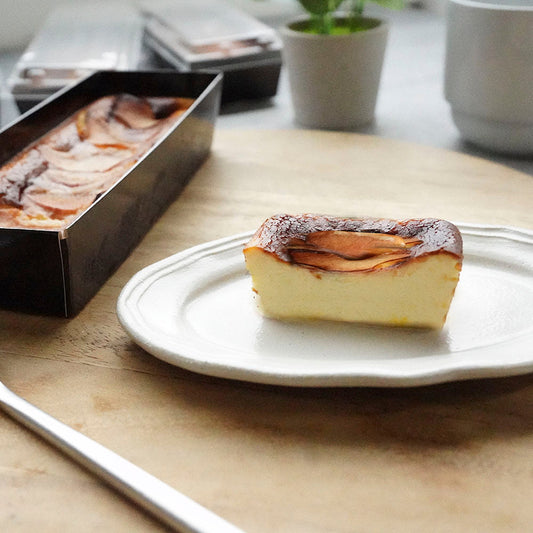 BLOCK BLOCK TOKYO ブラックレーベル バスクチーズケーキ(アップルシナモン)