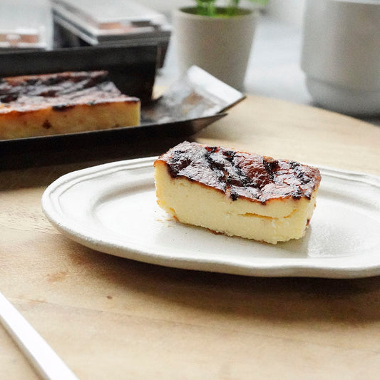BLOCK BLOCK TOKYO ブラックレーベル バスクチーズケーキ(カシス)