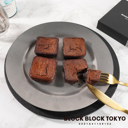 BLOCK BLOCK TOKYO バスクチーズケーキ/ギフトボックスショコラアソート(ショコラ 4個入り)