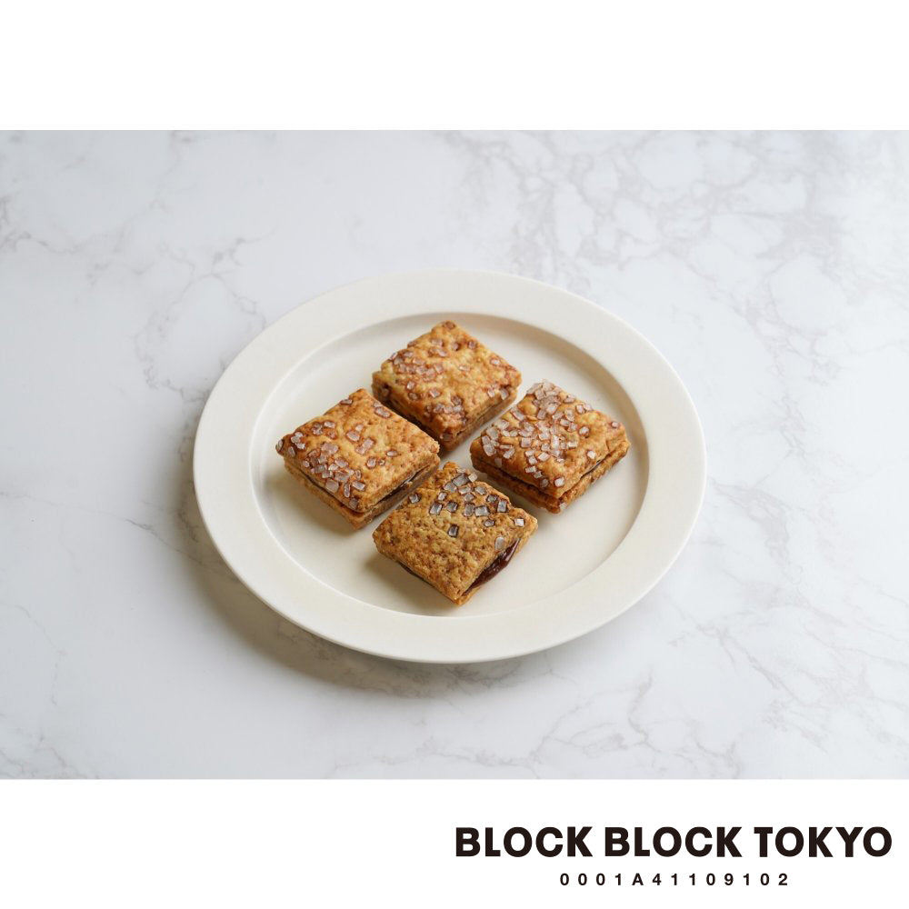 【送料無料、ポスト投函】BLOCK BLOCK TOKYO バスクチーズクッキー（キャラメル）4個入り／HAPPY BITHDAY シール付