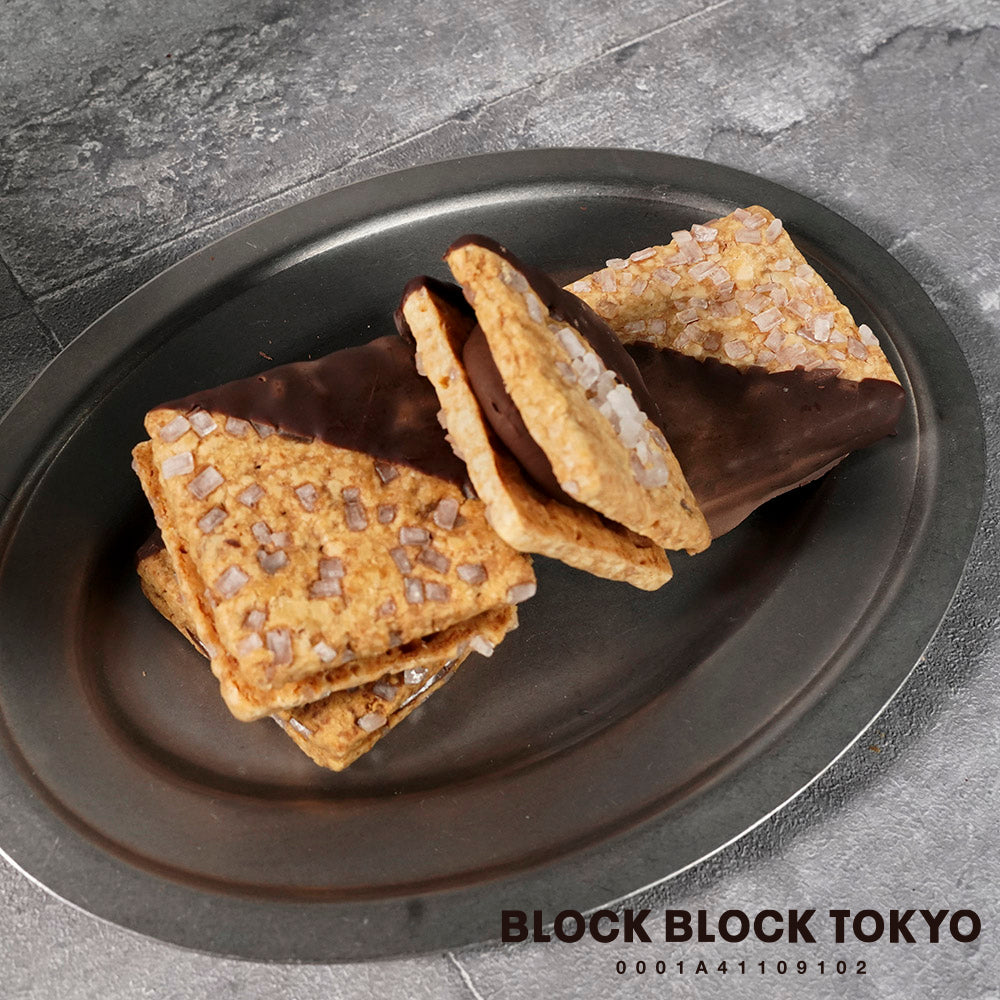 【送料無料、ポスト投函】BLOCK BLOCK TOKYO ショコラバスクチーズクッキー（ショコラ）4個入／GIFT FOR YOU シール付