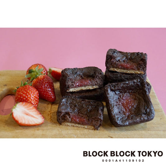 BLOCK BLOCK TOKYO バスクチーズケーキ／Basque Burnt Cheese Cake（ショコラストロベリー　4個入り）
